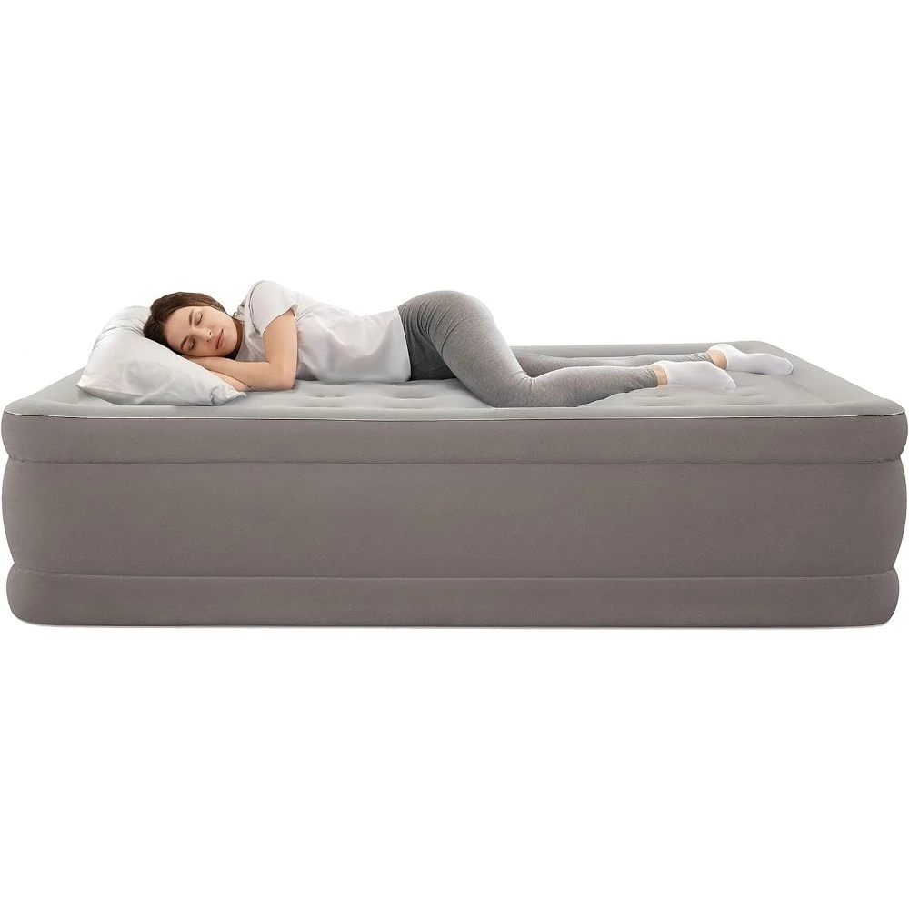 Inflatable Queen Ai… - image