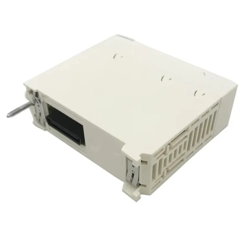 BMXAMI0810  X80 Module PLC Controller