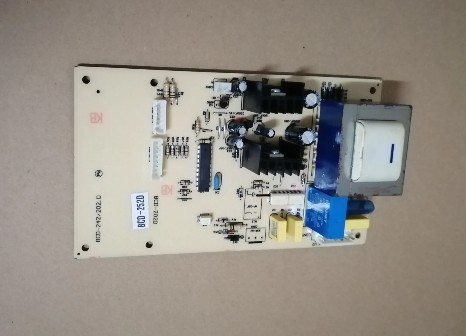 BCD-252D Power Refr…