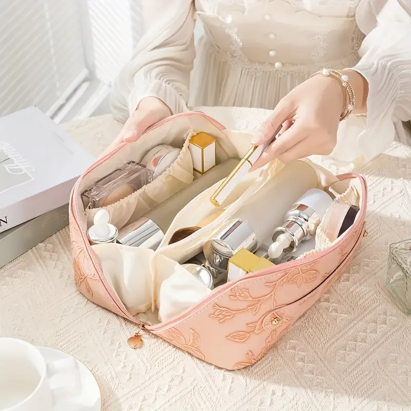 Borsa cosmetica da donna con fiore Vintage borsa da viaggio con cerniera da viaggio di grande capacità per il trucco del cuscino portatile di moda