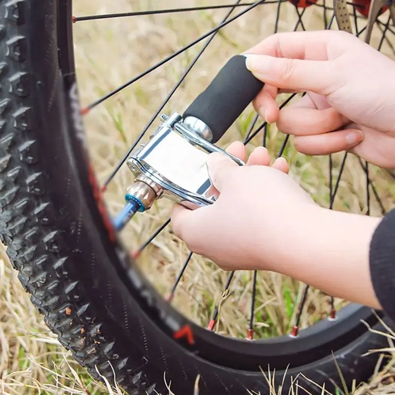 Kit di attrezzi per la riparazione del meccanico della bicicletta della bicicletta multifunzione 16 in 1 con 2 leva per pneumatici, strumento combinato per la riparazione della bicicletta