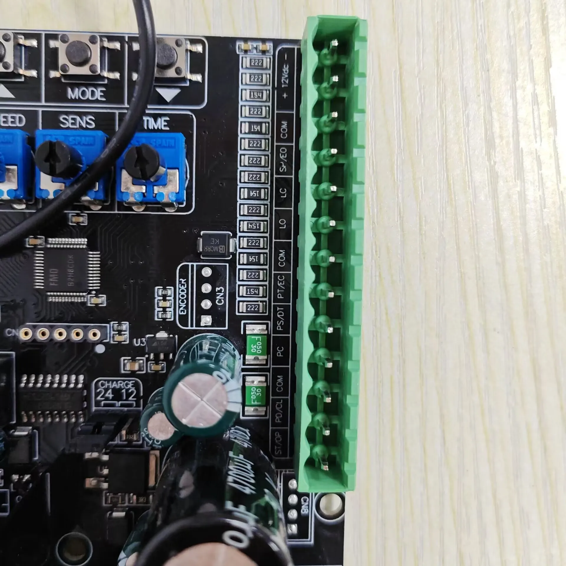 Universal Control unit for sliding gate opener 24Vdc SL24 Model has port for Photocells input Limit switch