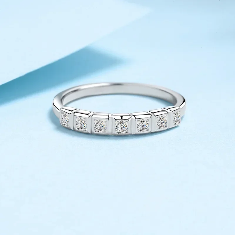 

Luxury Row Diamond 0.56 Carat Moissanite Platinum Rings for Women Birthday Gift, Pt950 Simple Temperament Models Fine Jewelry