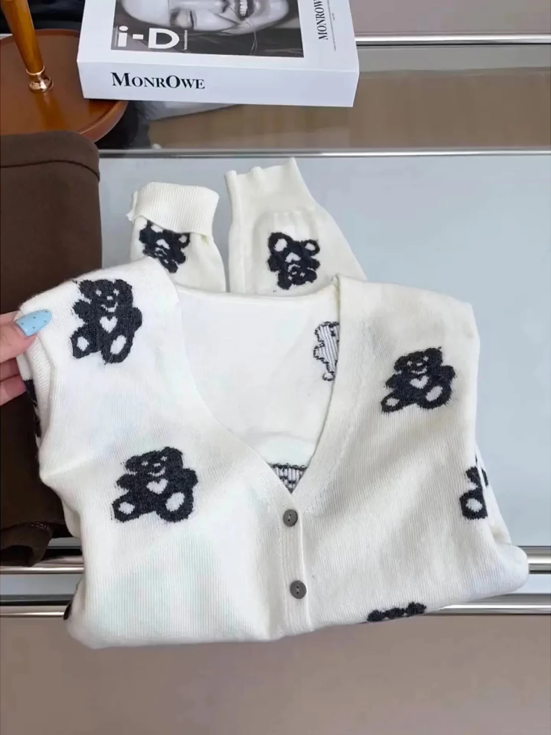 

Женский вязаный кардиган больших размеров с V-образным вырезом и длинными рукавами в корейском стиле, стройнящий, для осени и зимы