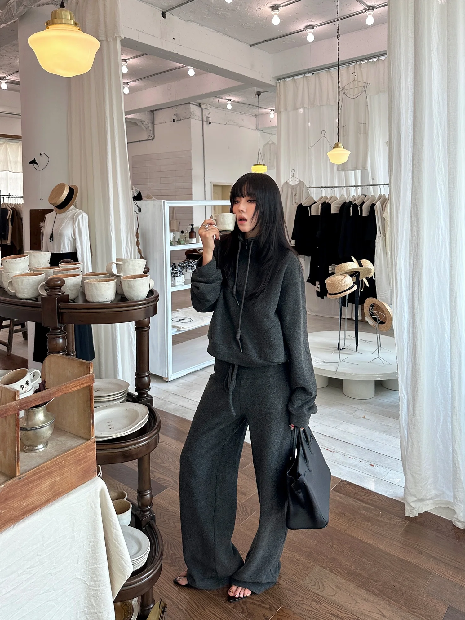 

Женский комплект Falin X: свитшот и брюки с широкими штанинами, повседневный американский спортивный костюм из двух предметов, осенне-зимний, в стиле кэжуал