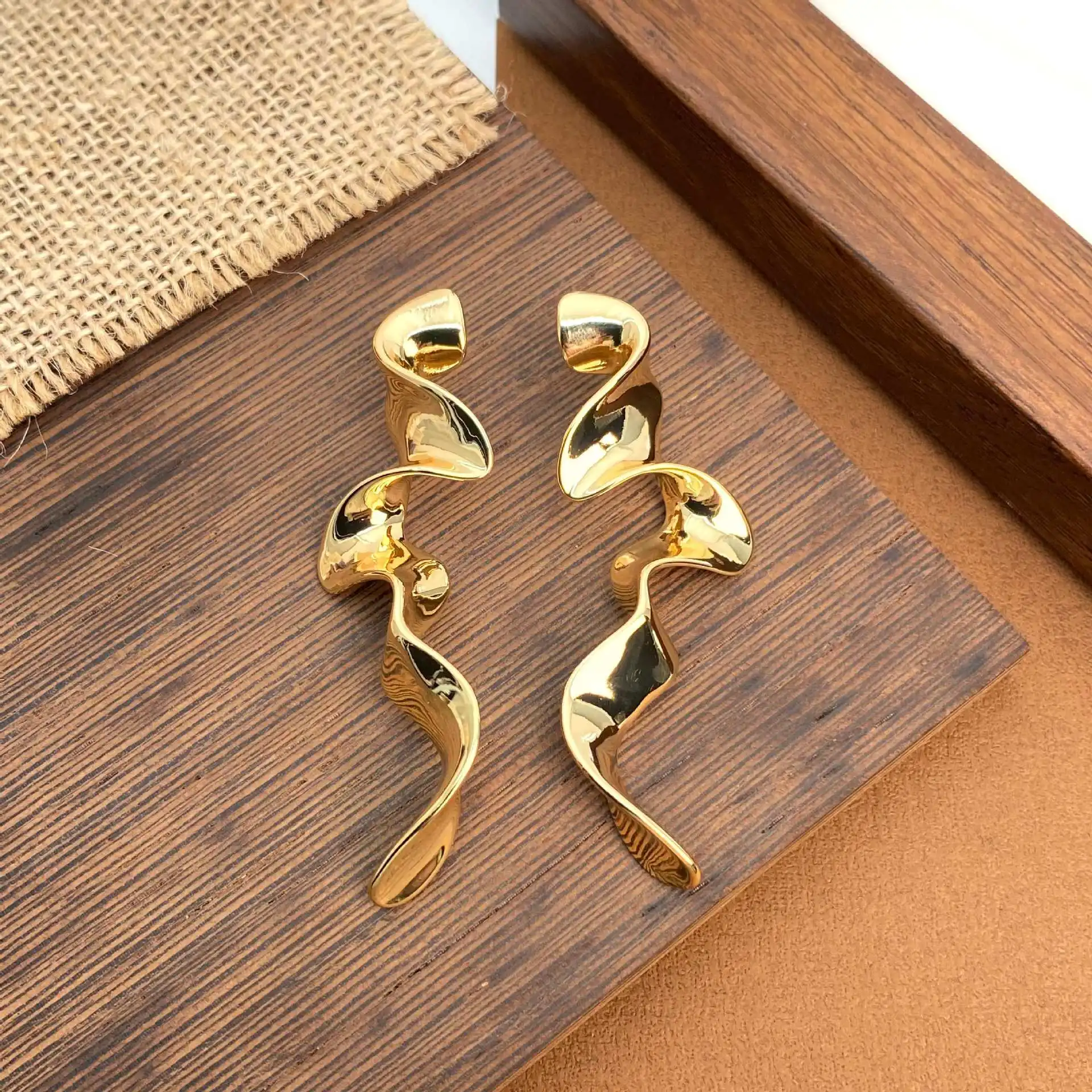316 Stainless Steel Gloss Long 3D Twisted Wave Spiral Stud Earrings Gold Silver Abstract Fluid Art Geometric Unique Daily Jewelr