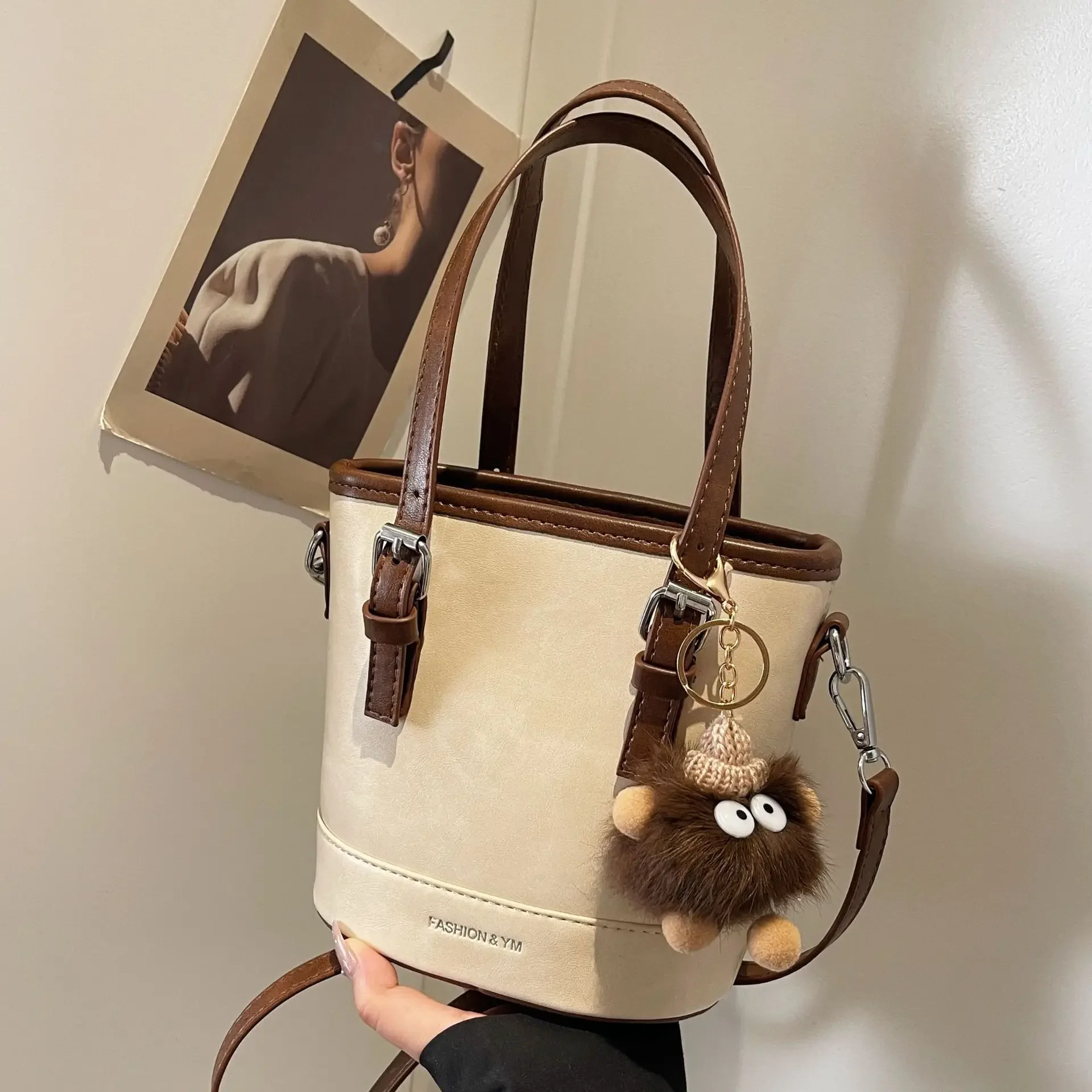 

Trendy Retro-Style Bucket Bag for Women - Single-Shoulder/Cross-Body | High-End Feel | Spacious Capacity | All-Season Versatile
