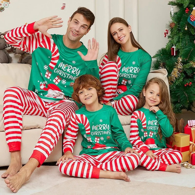 2024 Christmas Family Matching Pajamas Adult Kid Baby Outfits Tops+Pants 2PCS Xmas Sleepwear Pyjamas Dog Clothes