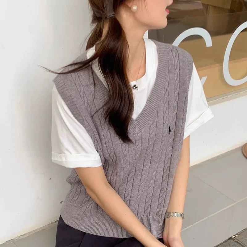 Women Sweater Vest Casual V-neck Retro Preppy Style Sleeveless Pullover Crop Top Oversize Sweater свитер женский Knitted