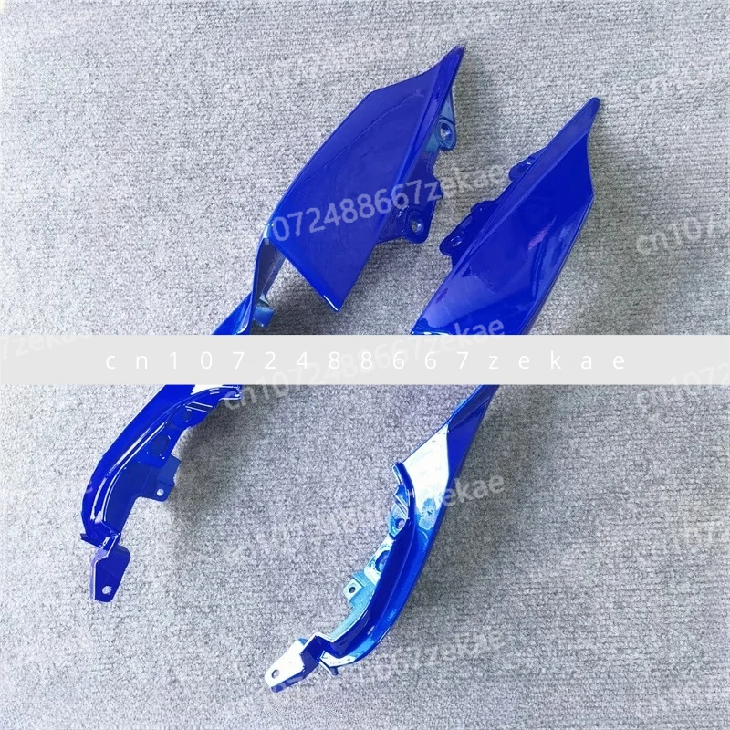 ملحقات الدراجة النارية مناسبة لـ YZF-R7 YZF R7 YZF R7 2022 2023 2024 ، غطاء مقعد الركاب الخلفي لوحة جانبية هدية
