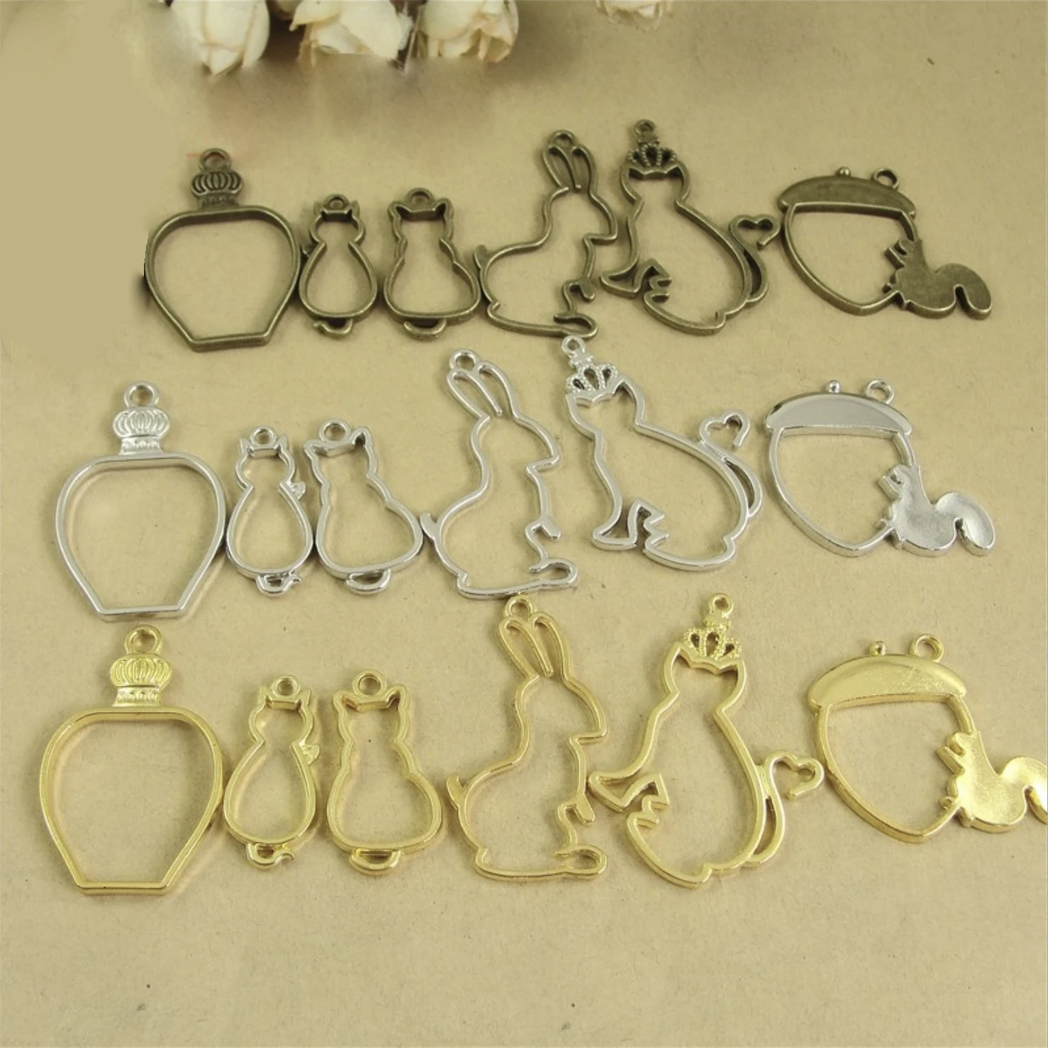10pcs/lot animals bottle shape magic bar Metal Frame Pendant Gold Charm Bezel Setting Cabochon UV Resin Charm jewelry Findings B