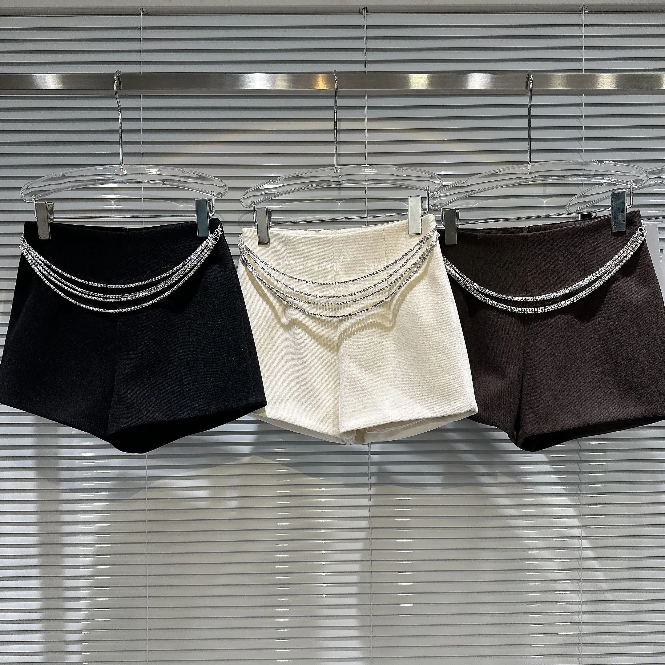 2025 Autumn New Sle Small Fraance Wind Bead Chain Waist Chain Elegance Tee-Quarter Length Woolen orts for Women