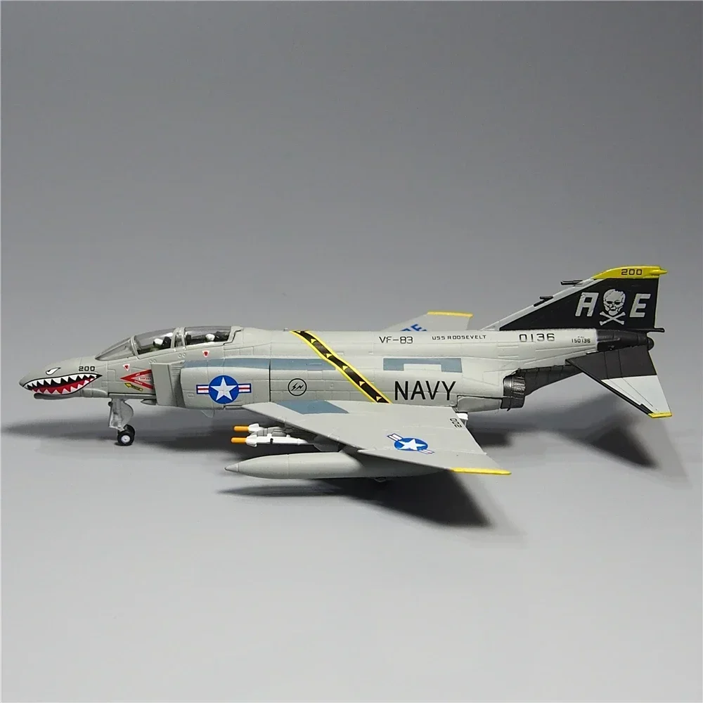 1: 100 Scale F4C Ghost Painted Military Fighter Alloy Militarized Combat Aircraft Model Collection Toys Holiday Gifts Display