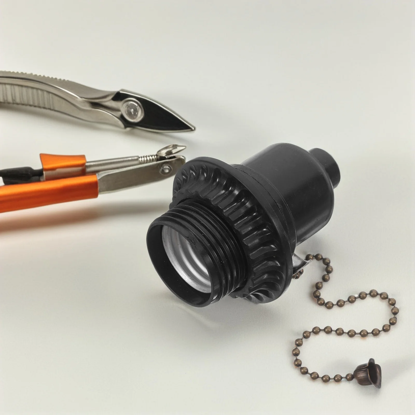 

Pull Chain Light Socket E26 Standard Black Lamp Holder For Table Floor Lamps Durable Bakelite Replacement Fixture Lighting