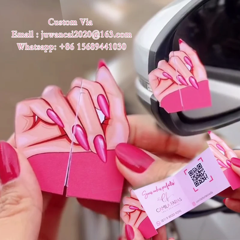 

Дизайн и печать индивидуальных визиток для салонов красоты: зеркальные флаеры с QR-кодом и розовым дизайном для ногтей.