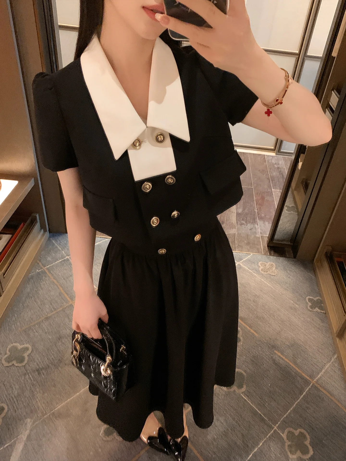 

Annie Diary Small Size Spring 2026 Women's Short Sleeve Collared T-Shirt Color Block French Style Polyester Spandex Blend