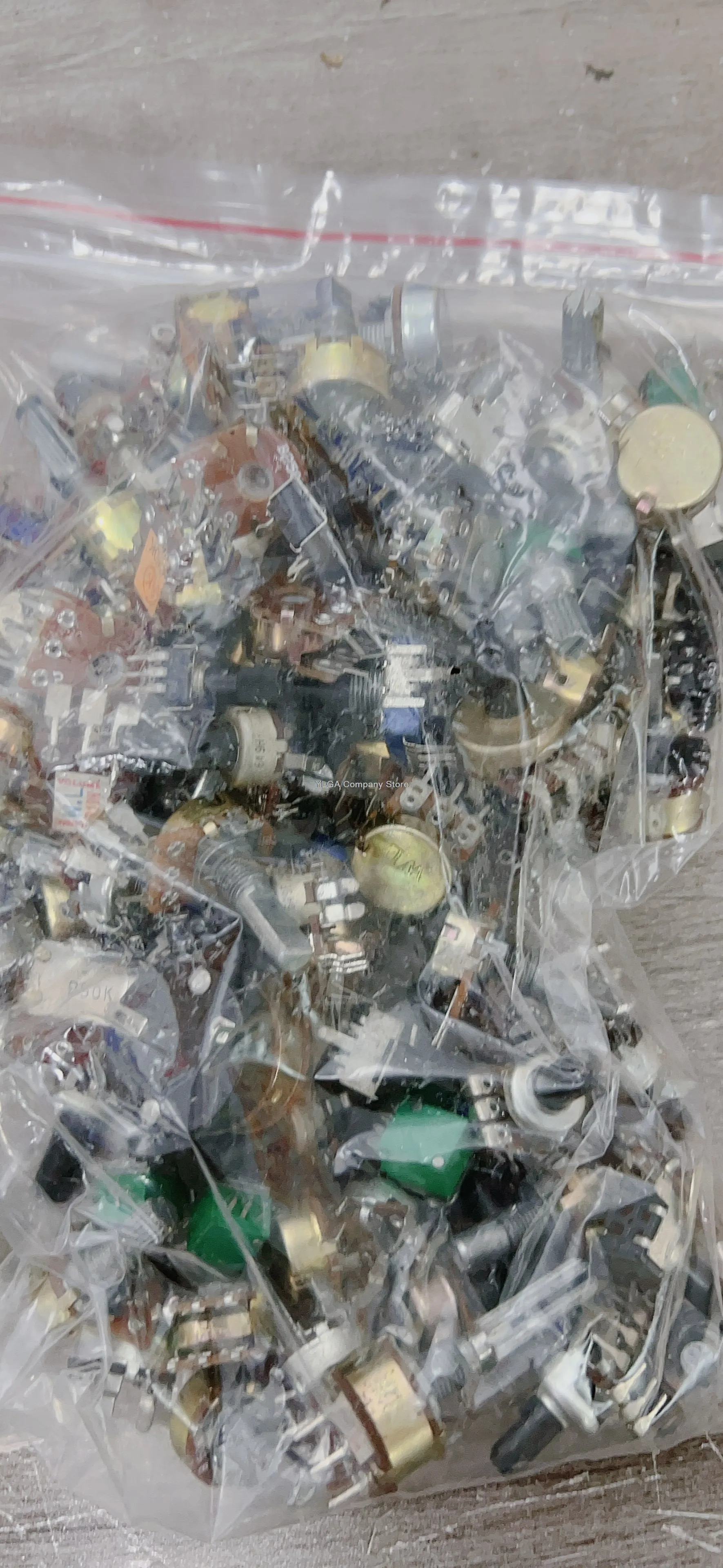 

Импортный смешанный потенциометр 500 г, переключатель смешанных электронных компонентов