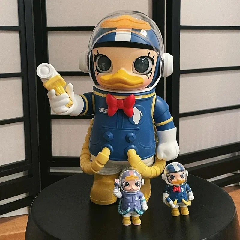 Stock ​​Genuine Space Molly Donald Duck Daisy 100%&400% Action Figure Fashion Toy Big Baby Collectible Model Toys Girls Gift