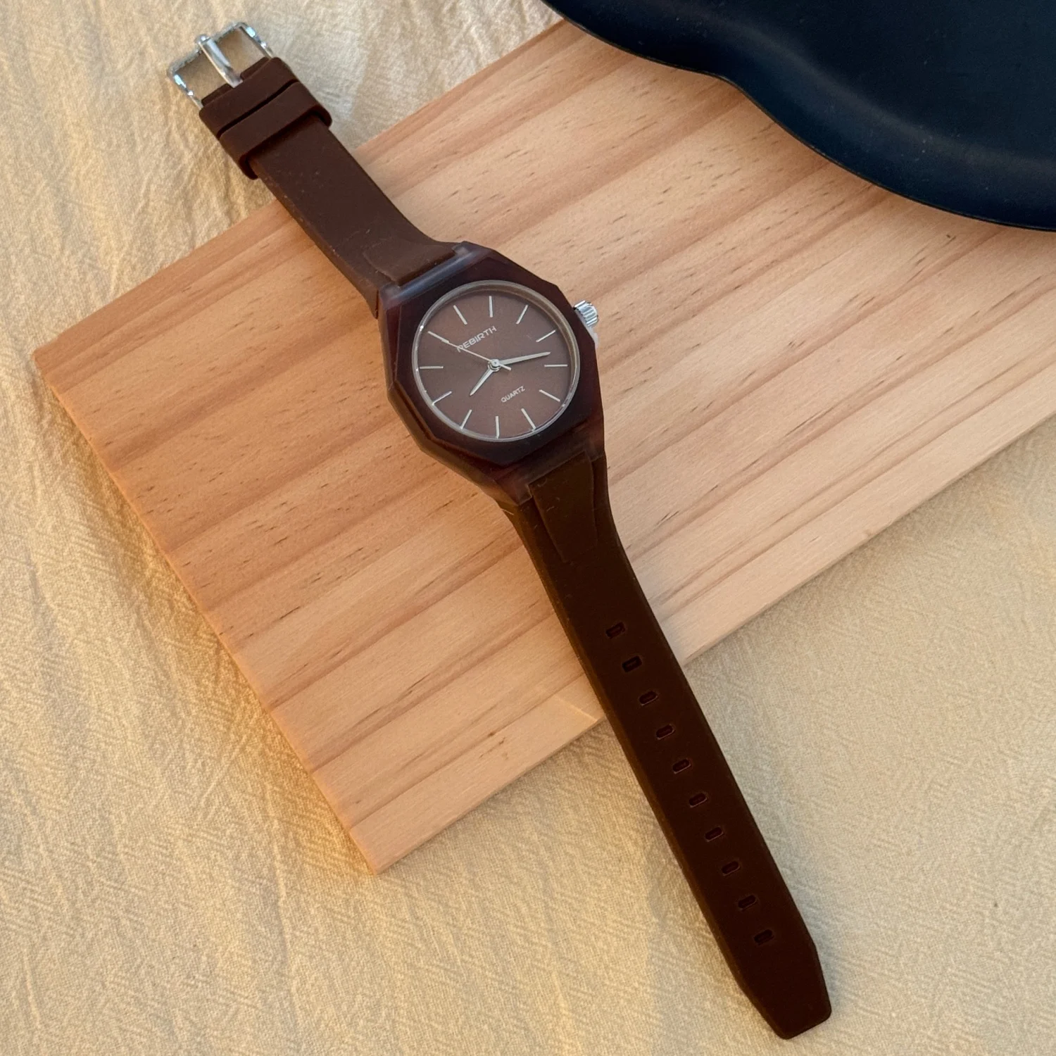 Modische Sport-Armbanduhr mit Silikonarmband, Analoger Quarzmechanismus, Schlichte Skala, Damen-Armbanduhren, Lässige Unisex-Uhren, Studenten- und Paaruhren – Detail 17