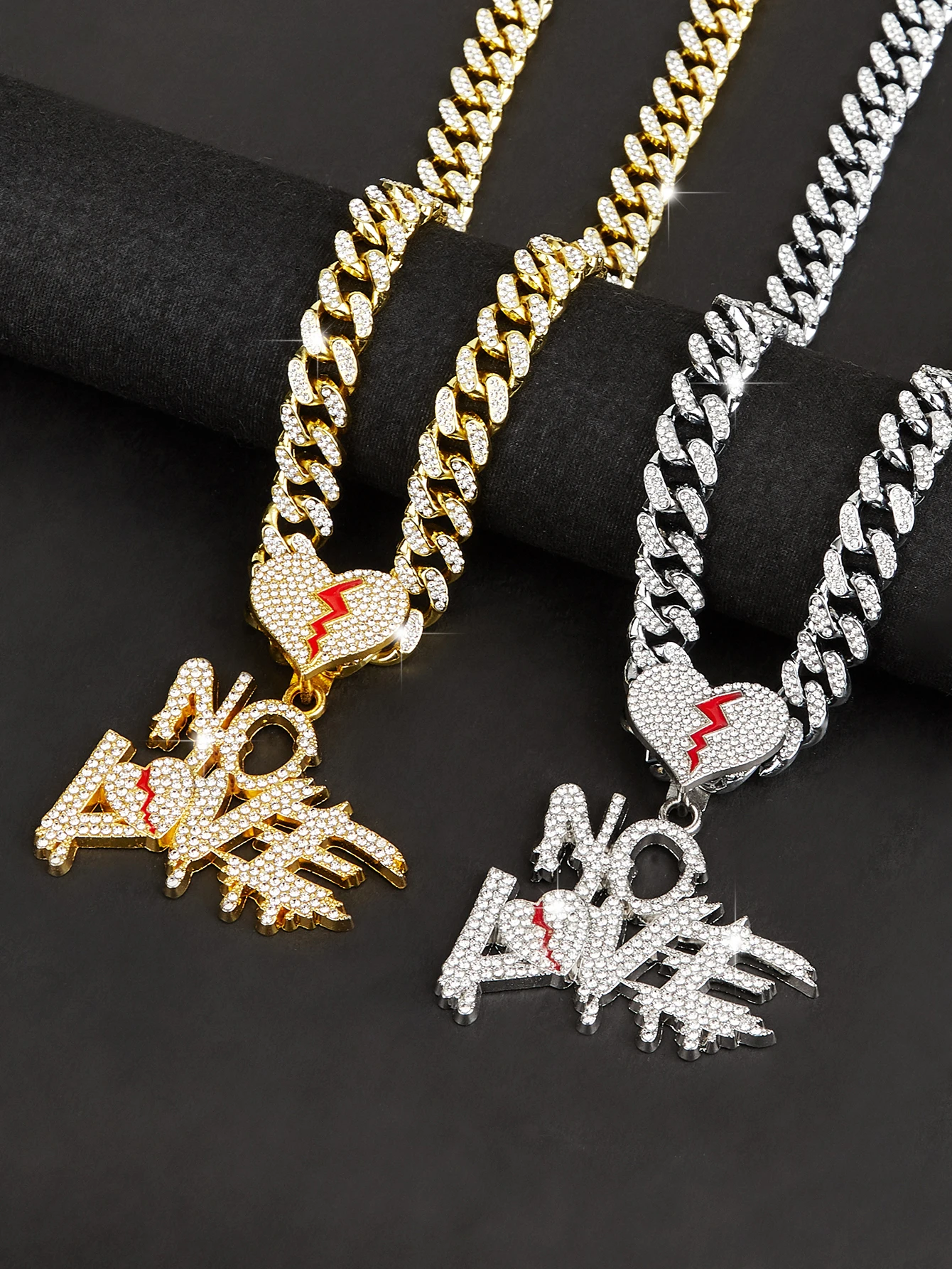 Sparkle with Style: Men's Rhinestone 'Cracked Love No Love' Pendant Hip Hop Necklace