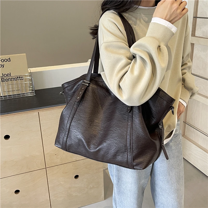 LEFTSIDE Retro Big PU Leather Shoulder Bags for Women 2024 Y2K Vintage Female Underarm Crossbody Bag Simple Solid Color Handbags