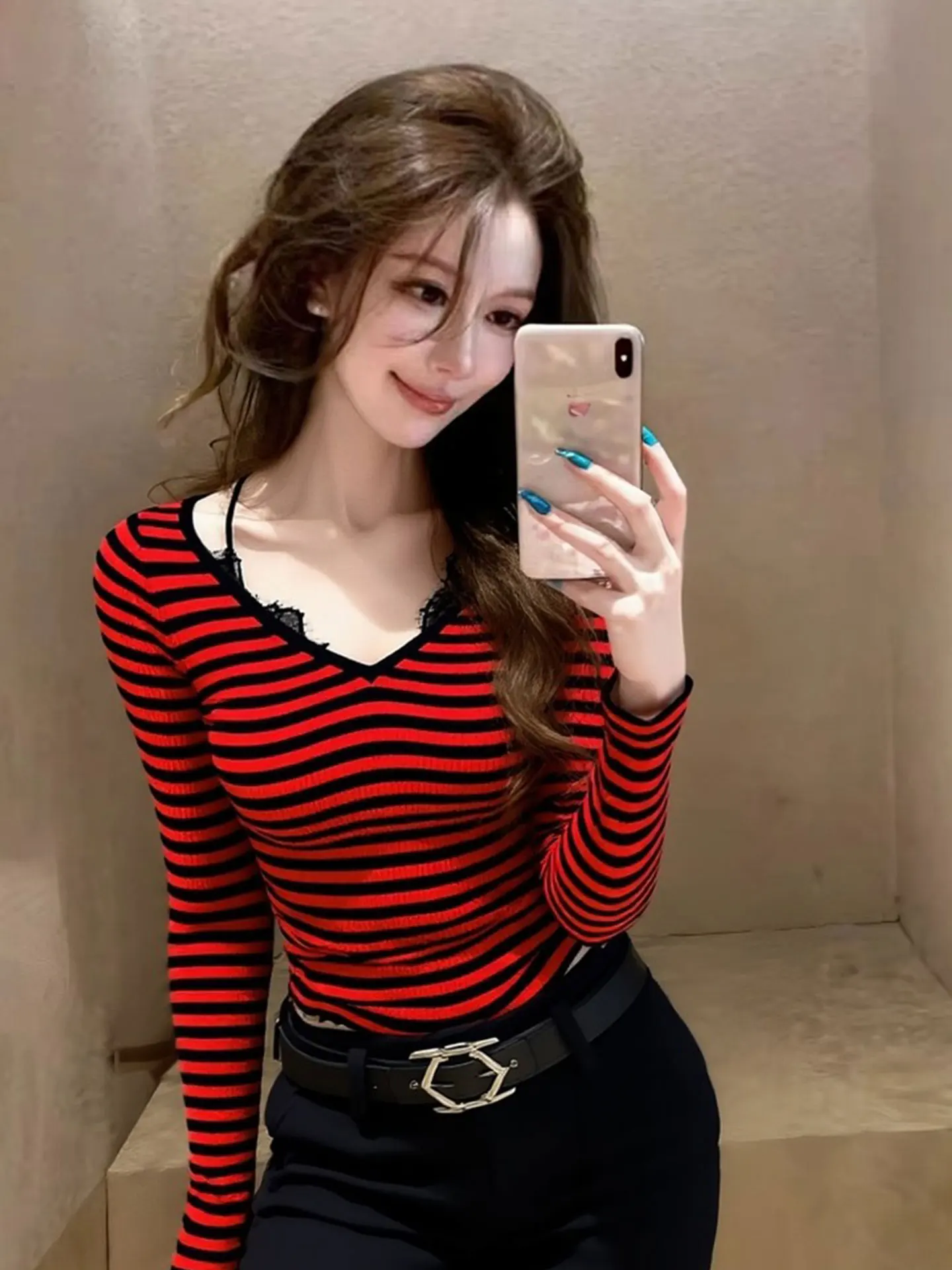 

Модная кружевная футболка в полоску с длинным рукавом, европейский дизайн премиум-класса, приталенный крой, базовая модель для весны