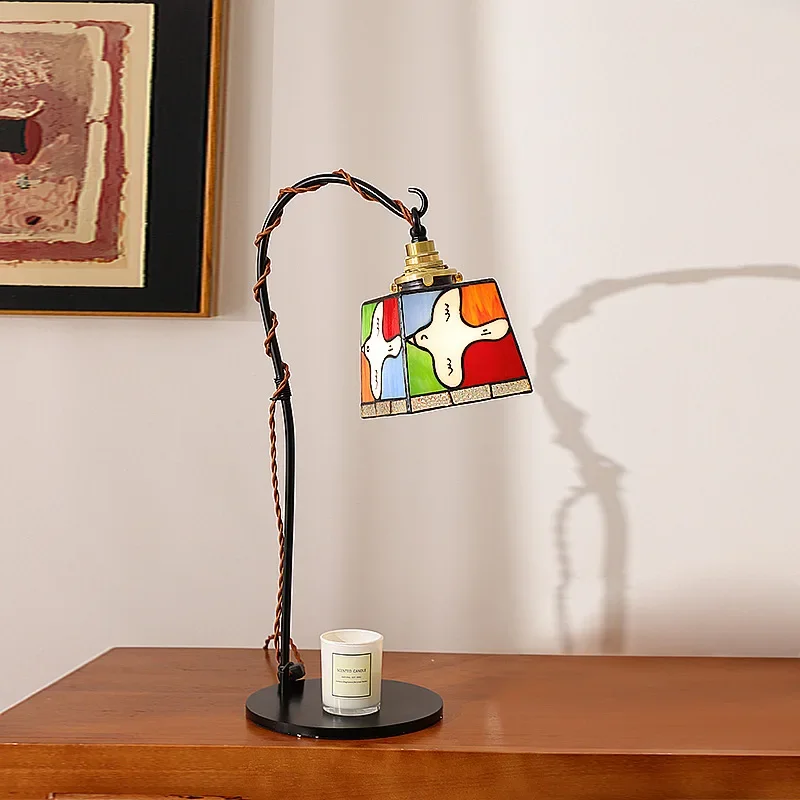 Japanese-style color retro peace dove bedroom bedside lamp creative aesthetics light luxury high-end French atmosphere lamp