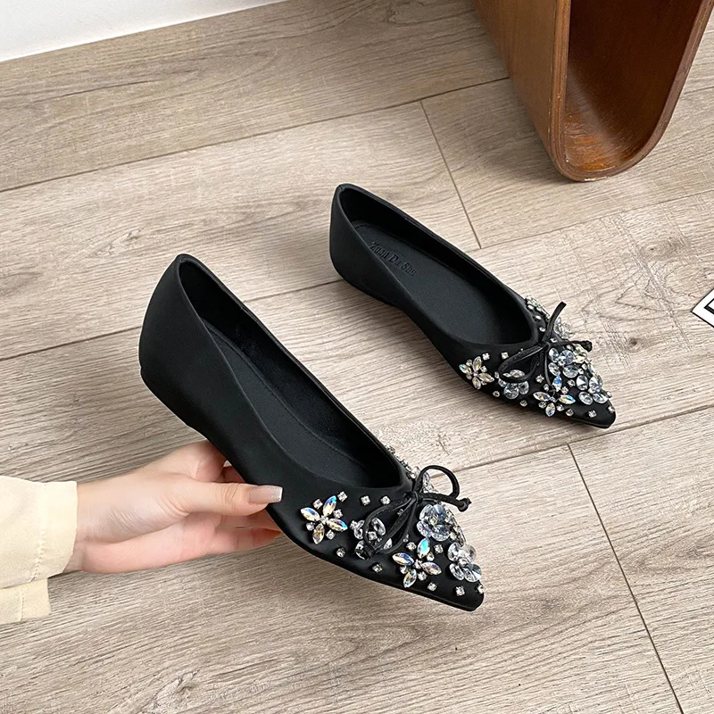 حجم كبير 42 موضة أشار تو حجر الراين الزهور حذاء مسطح للنساء روتين يومي فستان مريح أحذية Zapatos De Mujer