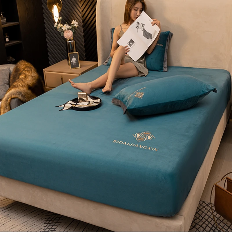 Winter Plush Elastic Fitted Sheet Double Bed Sheet Soft Warm  Milk Velvet Coral Velvet Bed Mattress Protector  150 180 200