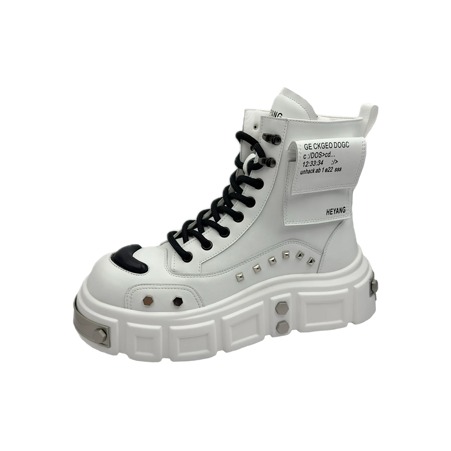 أحذية تشيلسي عالية الجودة للرجال 2025 ربيع الخريف العصرية روفيان وسيم نمط الشارع سميكة القاع الأحذية العصرية