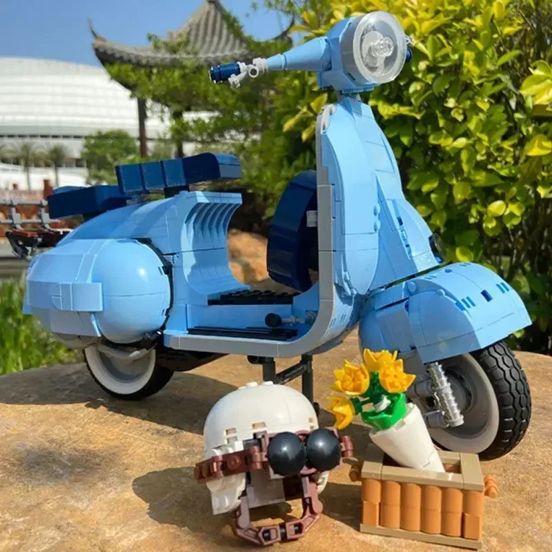 

Новый Римский праздник технический Vespas 125 MOC 10298 мотоцикл строительные блоки кирпичи модель игрушки для мальчиков подарок