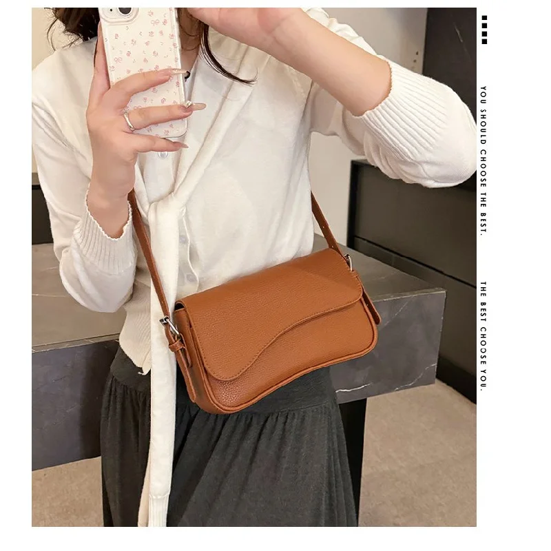 

Luxury Ladies Crossbody-Bag Made Of Fine Leather Boasting High-End Paris Vintage Neat Spacious Daily Style​