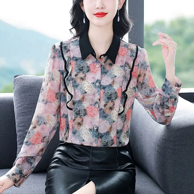 

Chiffon Long sleeved Printed New Style Mom's Elegant and Fashionable Top