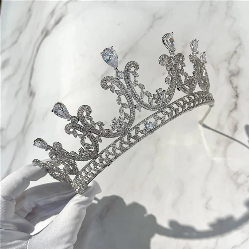 Luxury Retro Cubic Hair Crown Wedding Headwear for Brides European  Style Full  Runway Princess Tiaras Accessory