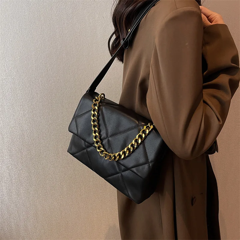 Vintage Chain Shoulder Crosbody Bag for Women Trendy Designer Handbag and Purses 2023 New Casual Totes Ladies Messenger Bags