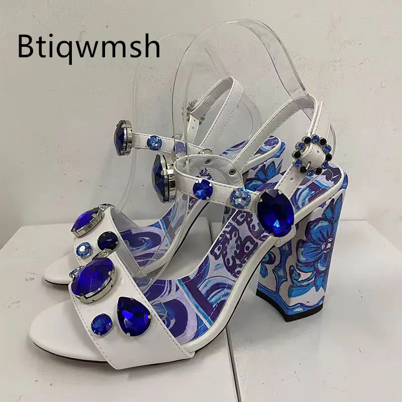 

Синие сандалии со стразами и стразами, женские туфли-лодочки на высоком квадратном каблуке с открытым носком и ремешком на щиколотке, женские пикантные свадебные туфли