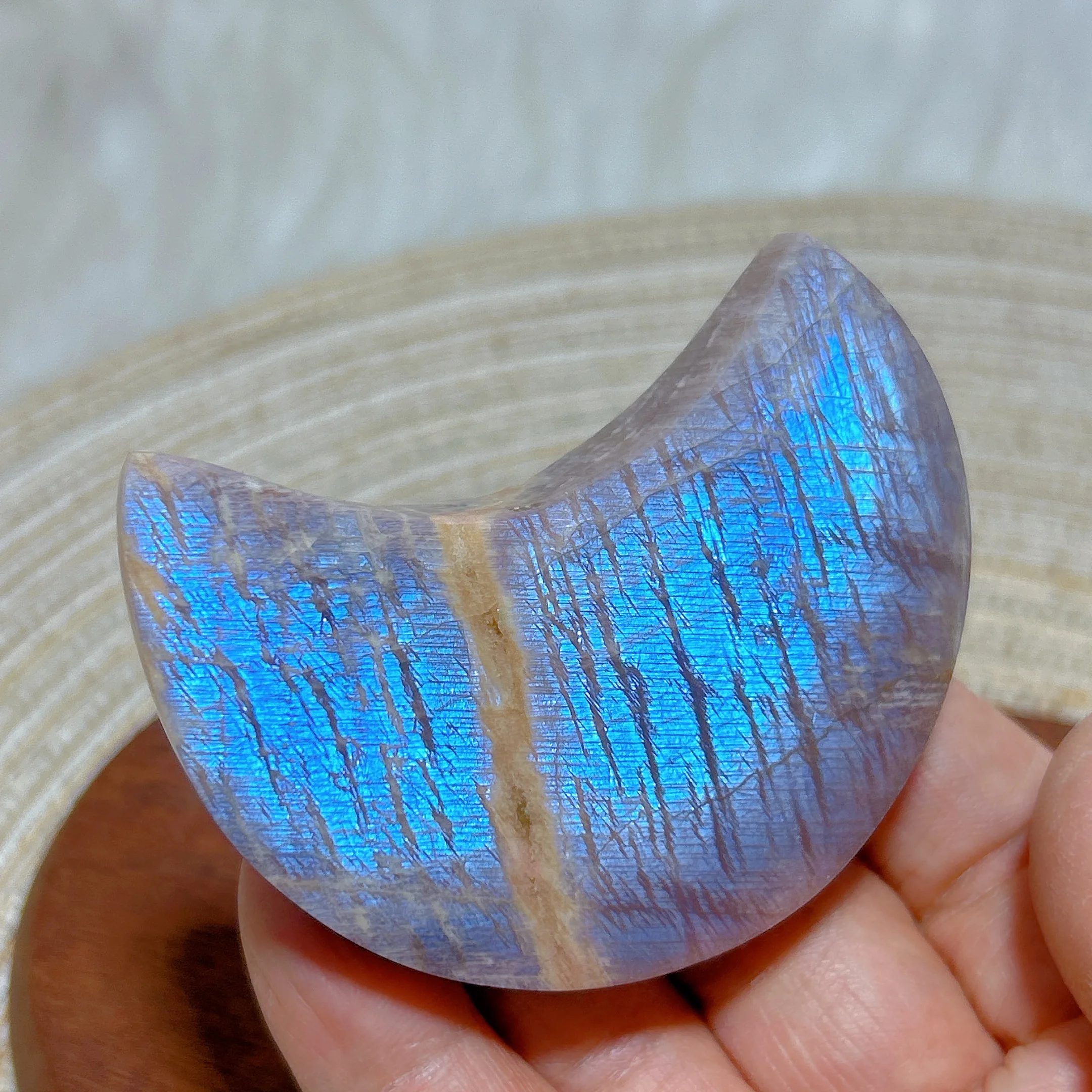 

Natural Crystal Rainbow And Blue Falshy Moonstone Moon Healing High Quality Gemstones Energy Reiki Home Decoration Gift