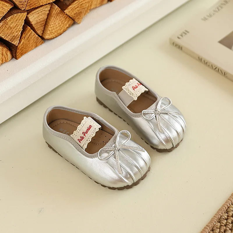 2025年秋新作 子供用レザーシューズ 女の子向け 韓国風 ソフトボトム 滑り止め 多用途 シック プリンセスシューズ