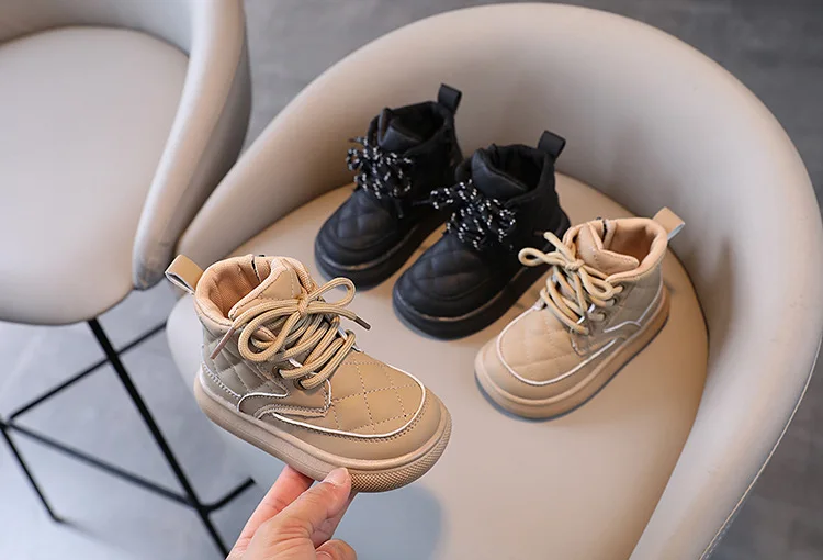 أحذية أطفال جديدة لخريف/شتاء 2025 للأولاد نعل مطاطي دافئ من القطيفة أحذية رياضية للأطفال الصغار أحذية بناتي عصرية 21-30 #4