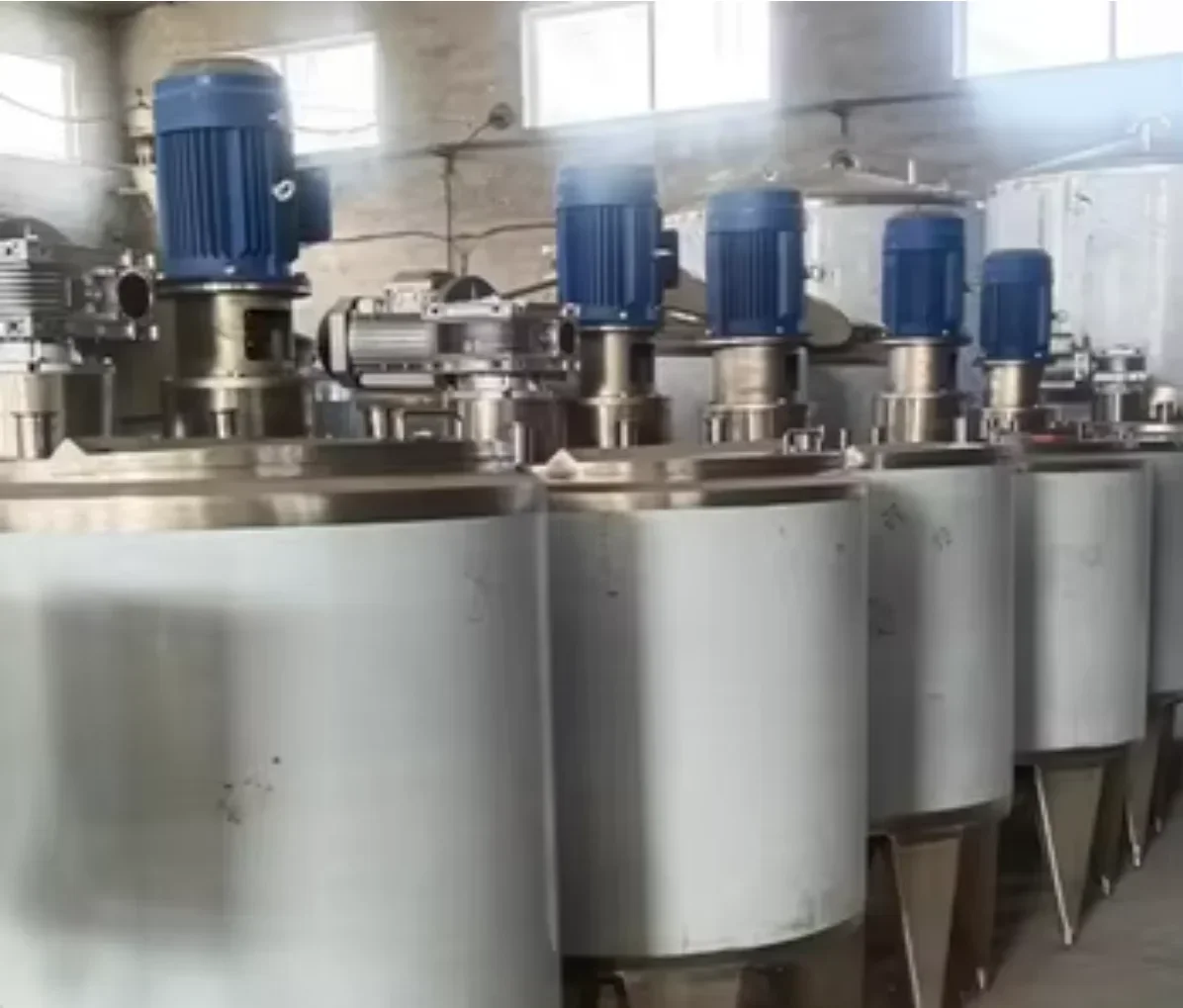 100L-1000L Stainless Steel High Shear Food Processing Mixing Tank with Agitator Homogenizer  for Sugar Milk Powder Water