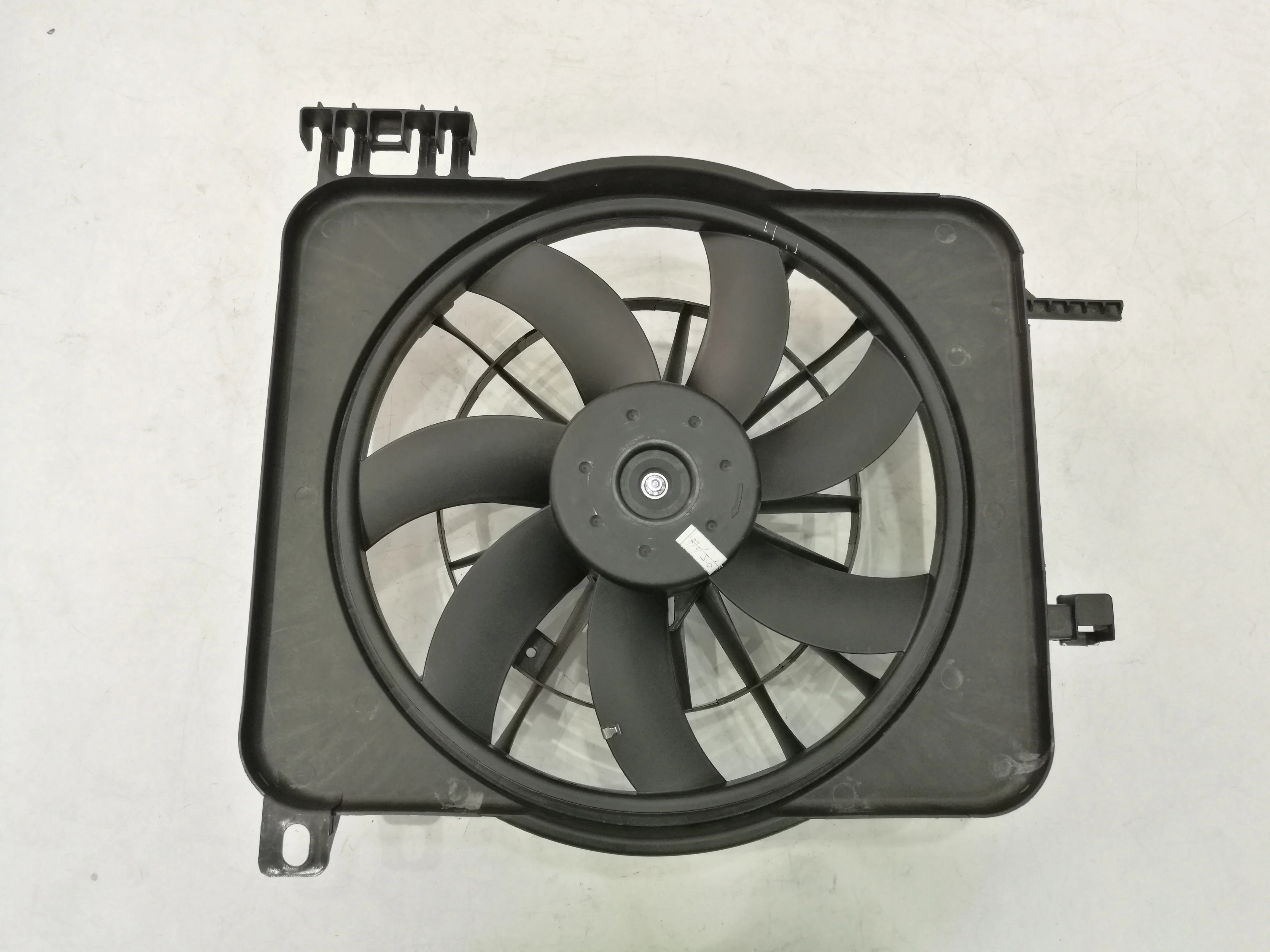 

For CHEVROLET Cavalier/PONTIAC Sunfire 1995-2005 Radiator cooling fan OE 12365370 22136897 22645919 GM3110123