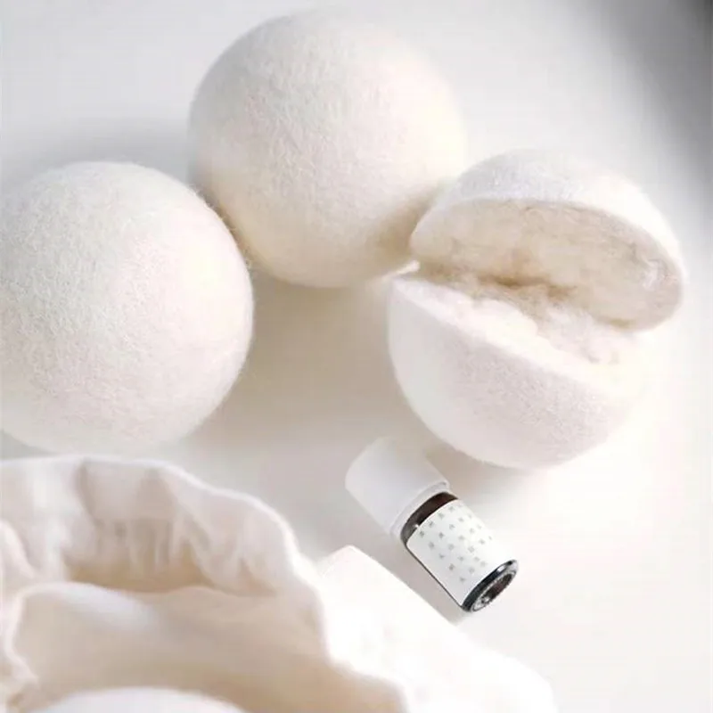 5pcs Pure Wool Dryer Balls - Reusable, Anti-Static & Softens Clothes, Prevents Sticky Hair - Essential Laundry Accessory