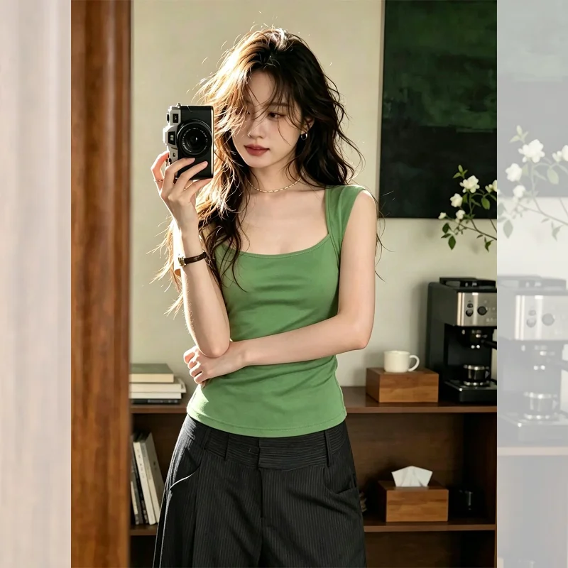 Unique Beautiful Green Sleeveless U-Neck Small Strap Vest Women Summer 2026 New Outwear Absolutely Sexy Top Ladies T-Shirt