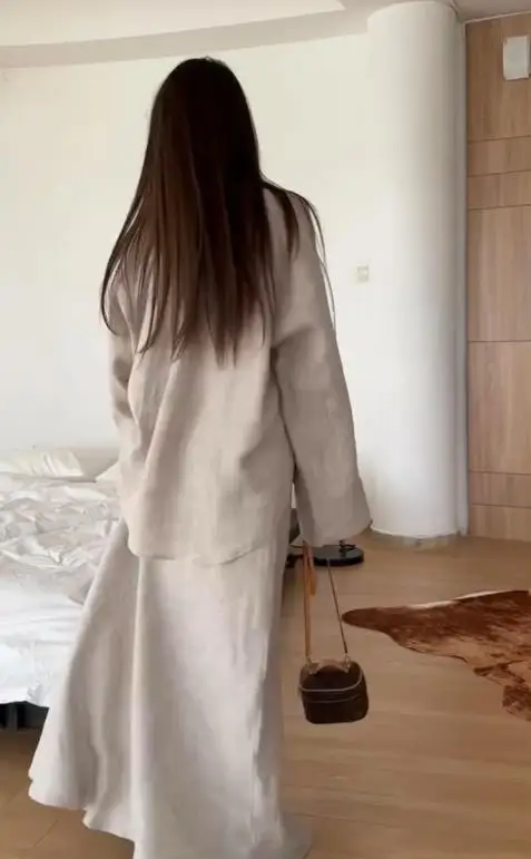 Women's 2025 Autumn/Winter New Solid Color Loose Long Sleeve Shirt High Waist Half Skirt Fashion Set Women's Clothing