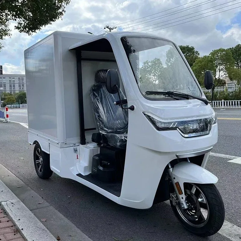EEC certificate 3000W electric tricycle with 60v 100AH lead caid battery max speed 45km/h Electric Tricycle on road
