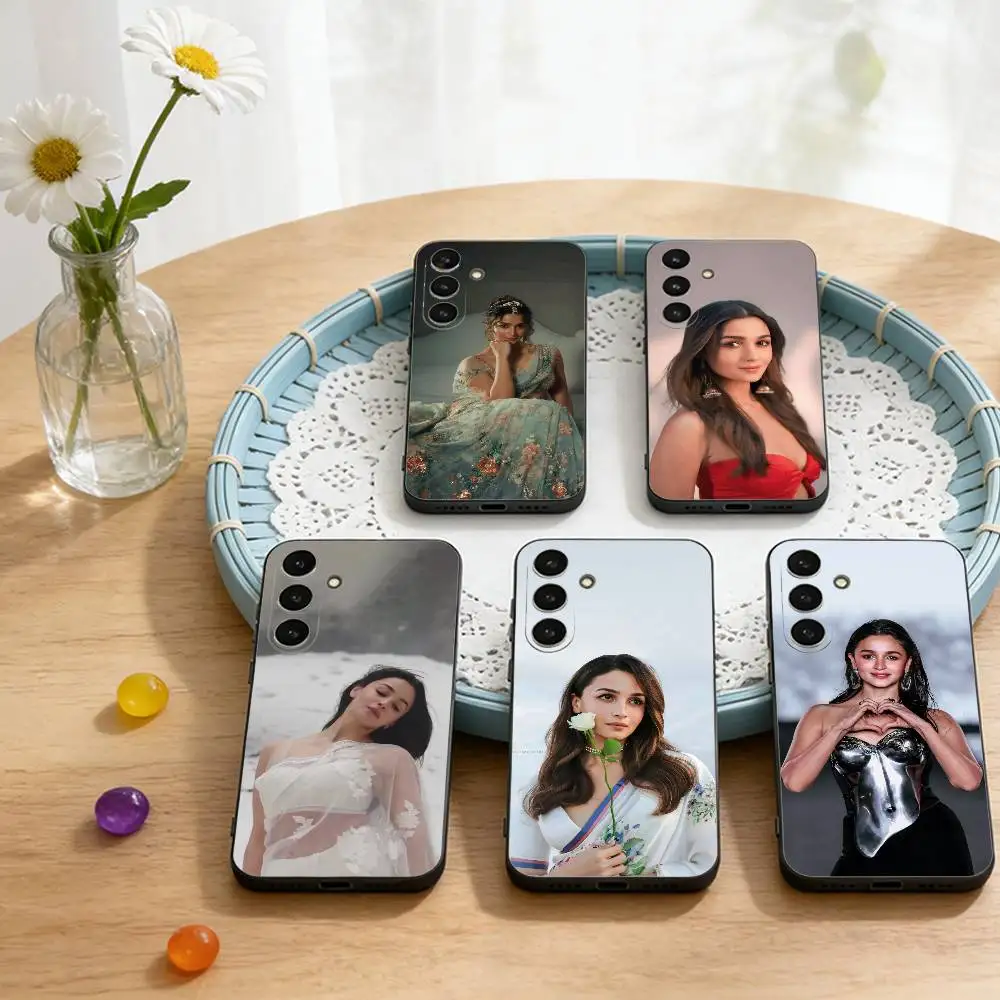 حافظة هاتف A-Alia B-Bhatt Gangubai Role لهاتف سامسونج جالاكسي A73,A72,A71,A70,A53,A52,A51, غطاء أسود من السيليكون الناعم #1