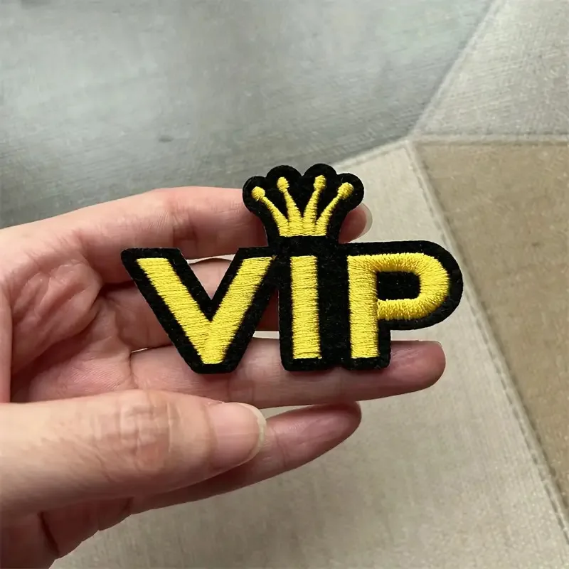 10PCS VIP Embroidery Patch Ironing Sewing Patch Badge Crown Decoration Mini Patch Bag Clothing Fabric Adhesive
