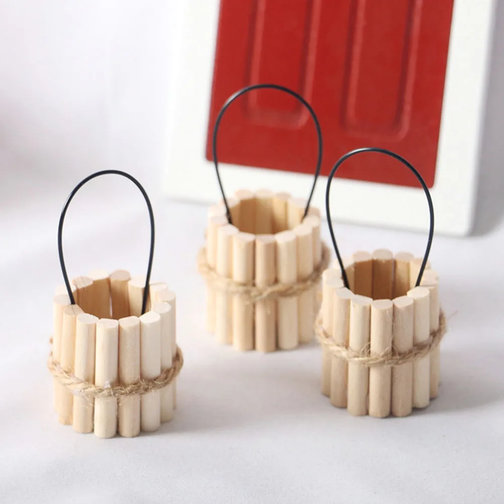 

1pc Wooden Pail Miniature Water Bucket Dolly House Adornment Mini House Decoration Simulated Water Bucket Fine Craftsmanship