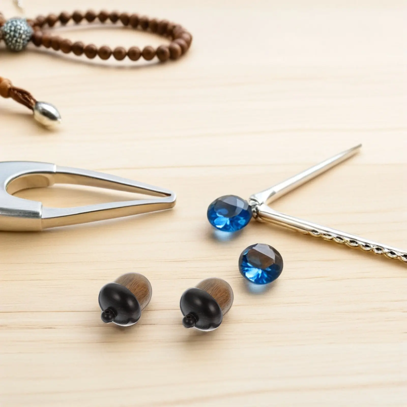 

5Pcs Rustic Wooden Acorn Pendants Craft Supplies DIY Necklace Charms Autumn Decor Wood Carved Acorn Hanging Hole Decorative