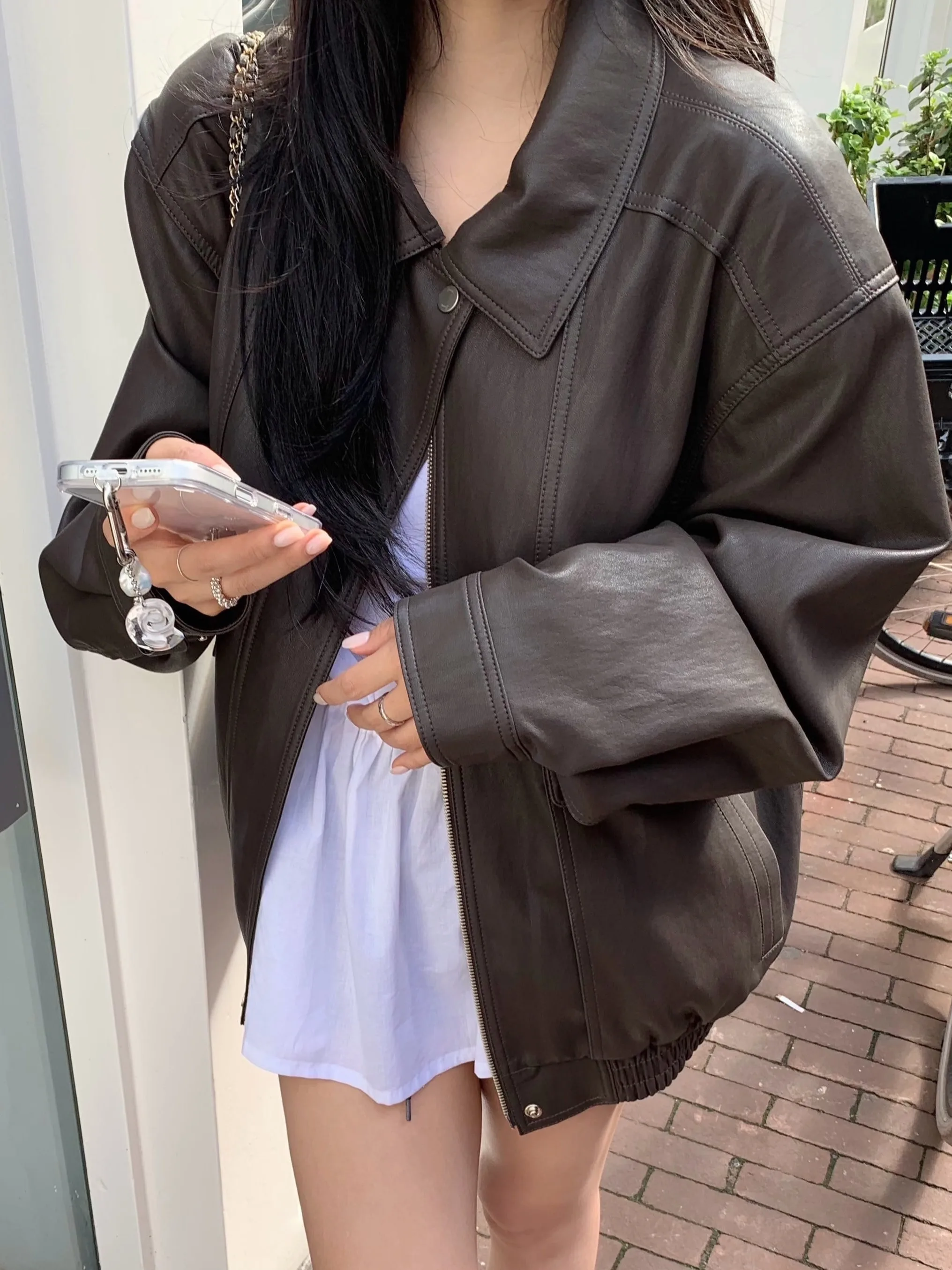 

Sli корейский дизайн на молнии из искусственной кожи женское мотоциклетное пальто в стиле ретро с крутым воротником куртка верхняя одежда модное пальто